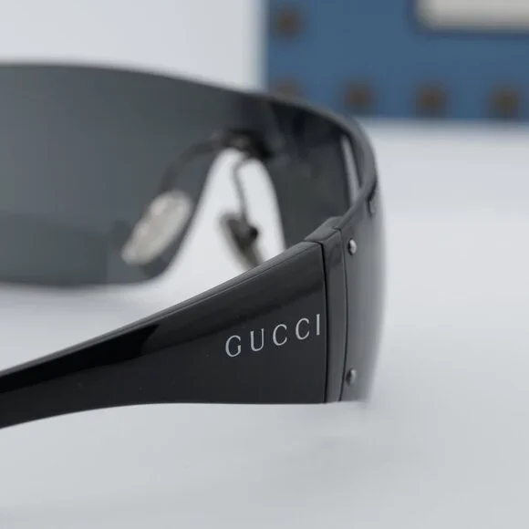 Gucci GG1958S 002 Shield Sunglasses - Shiny Dark Ruthenium/Grey Gucci GG1958S 002 Ruthenium Shield Sunglasses - eye-oo.com main image 4